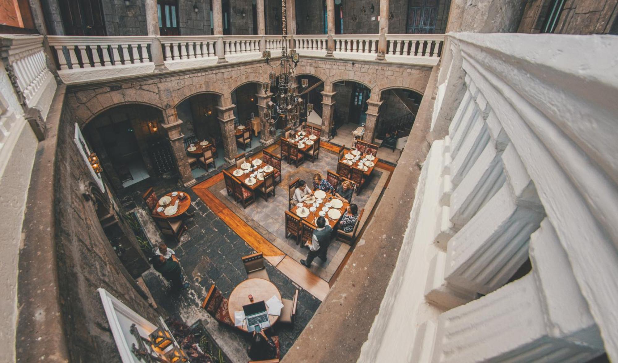 Roka Plaza Hotel Boutique Ambato Exterior photo