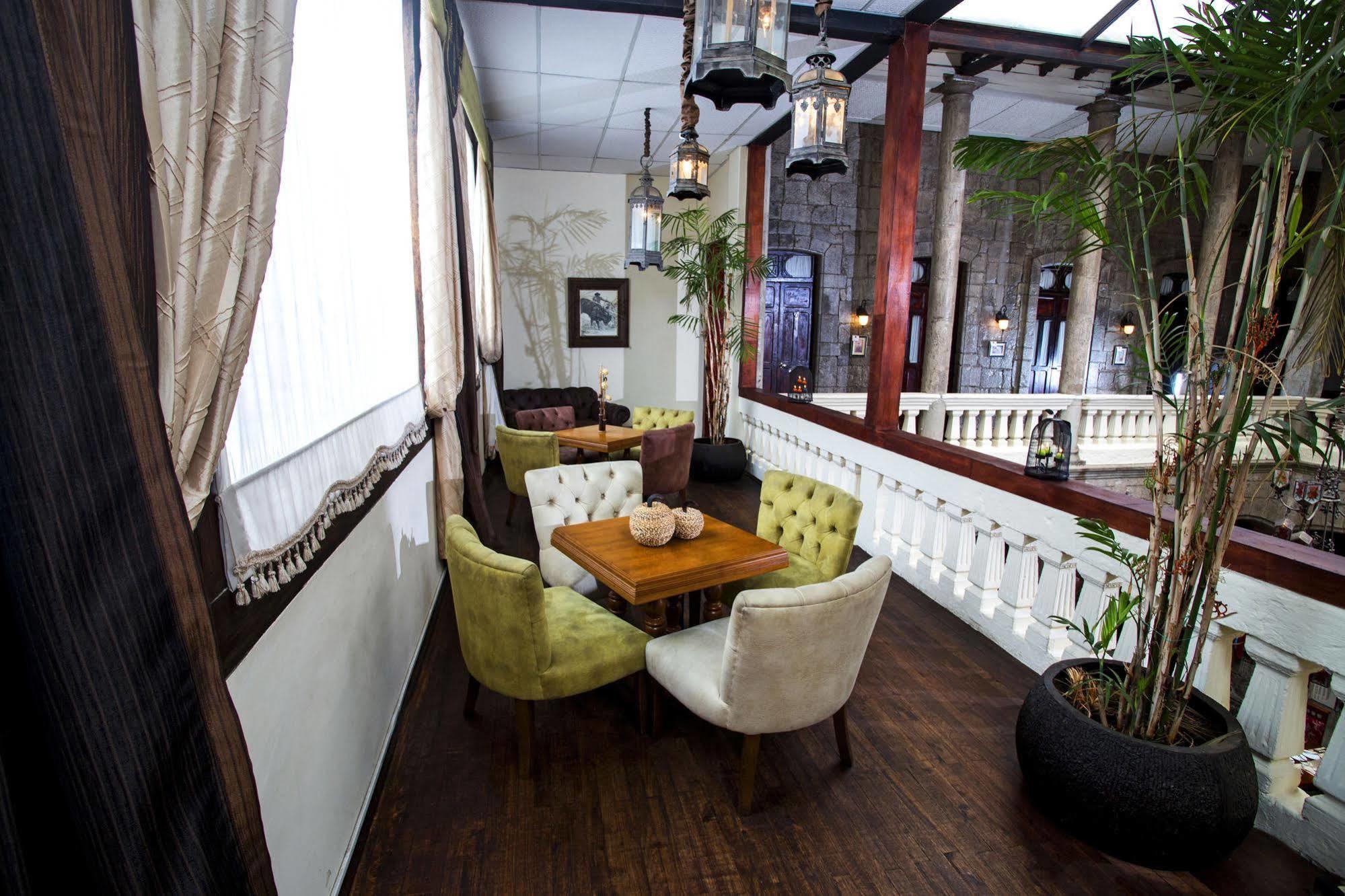 Roka Plaza Hotel Boutique Ambato Exterior photo