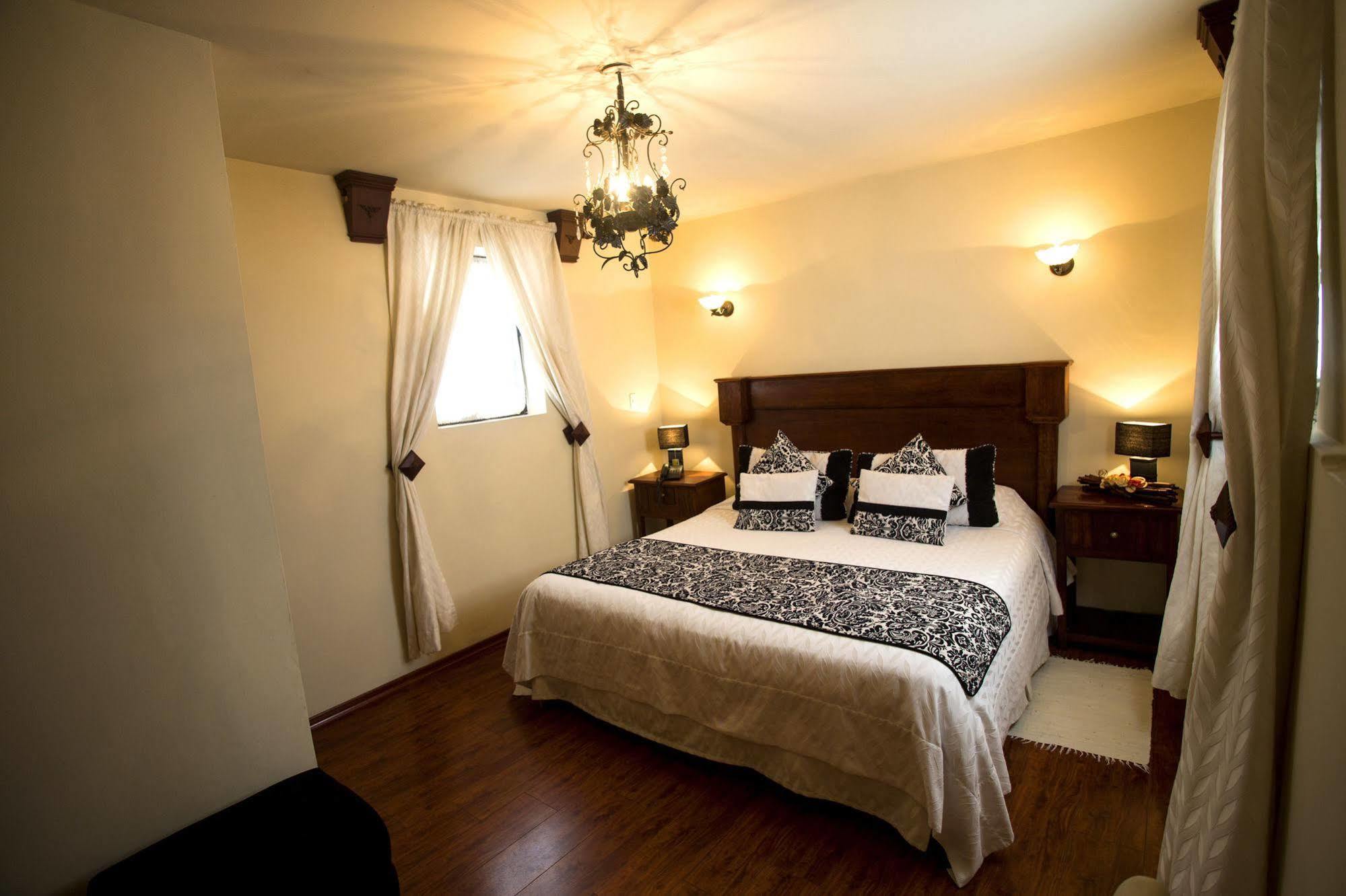 Roka Plaza Hotel Boutique Ambato Exterior photo
